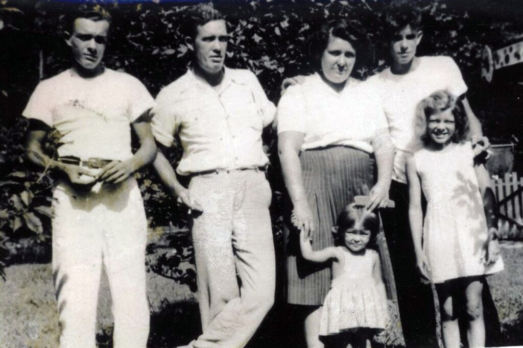 Jon Grissom Wiki, Biography, Age, Career, Songs, Girlfriend, Images