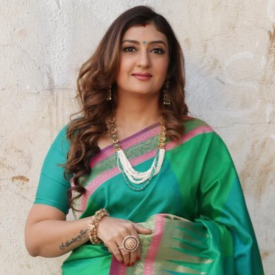 Juhi Parmar Biography