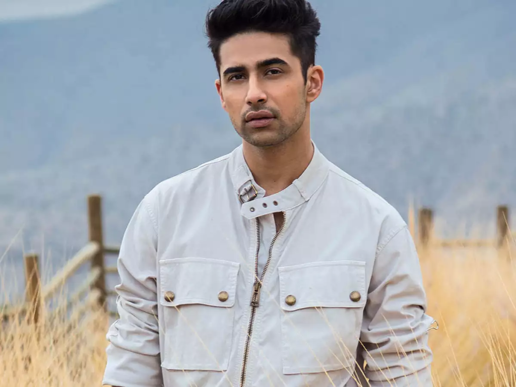 Suraj Sharma Biography