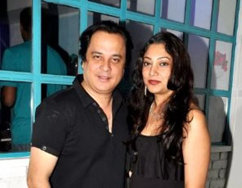 Mahesh Thakur Wife