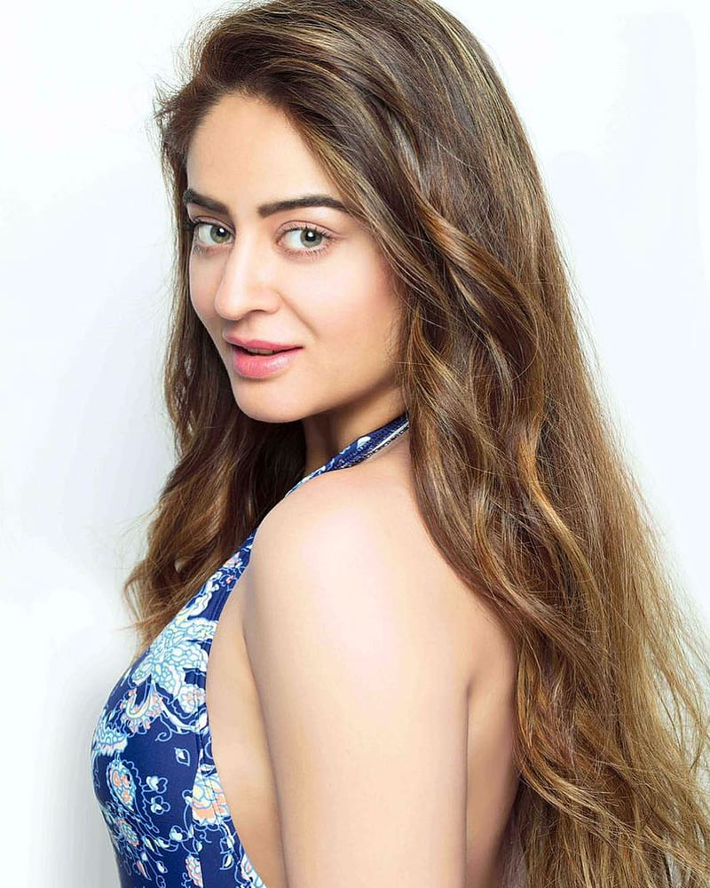 Mahhi Vij Biography