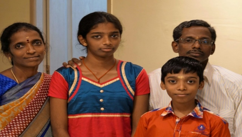 Rameshbabu Praggnanandhaa Family