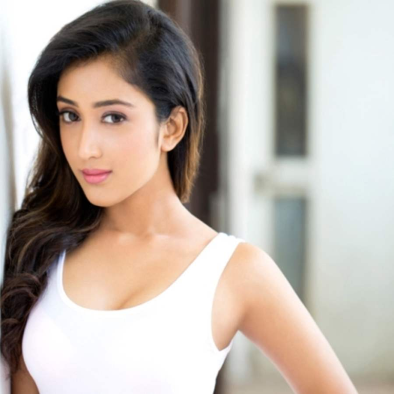 Priyamvada Kant Biography, Wiki, Age, Family, Hometown, Photos, Height, Net Worth