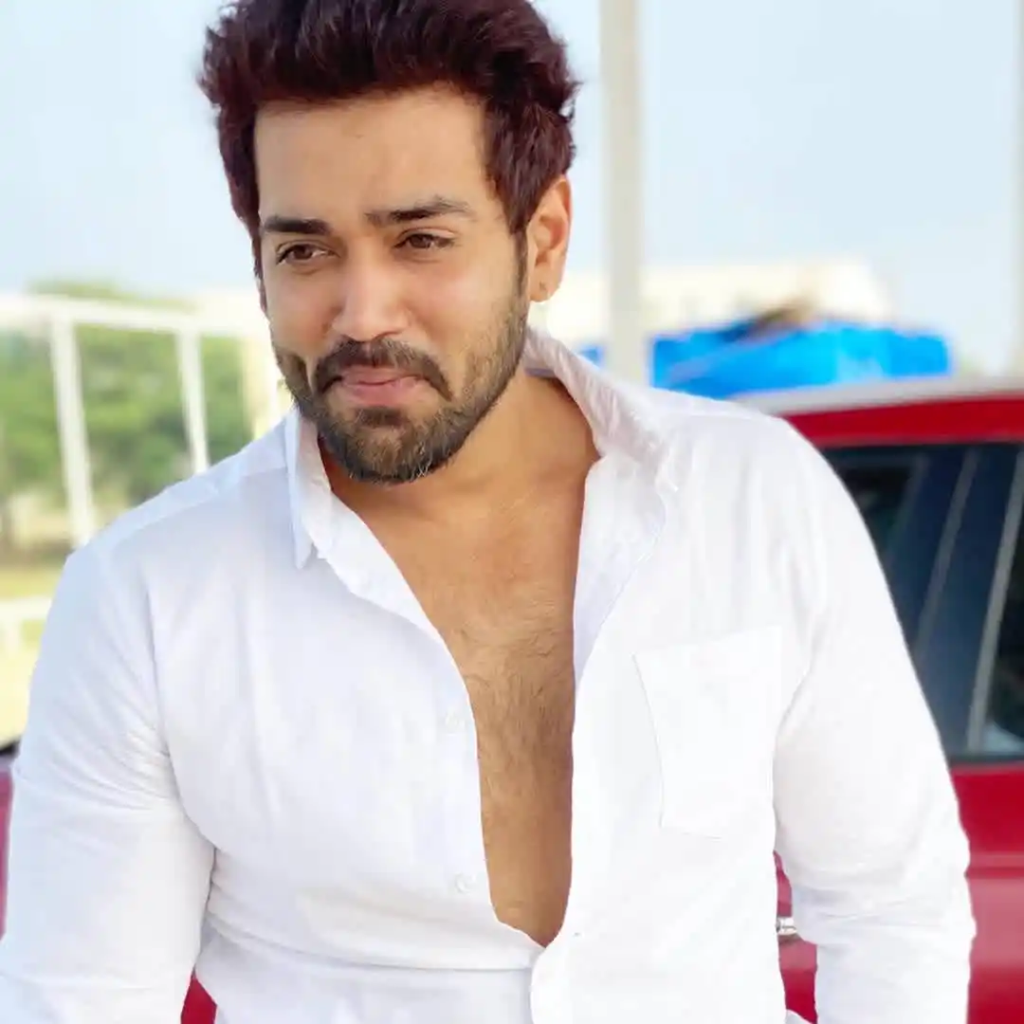 Karan Khanna Biography