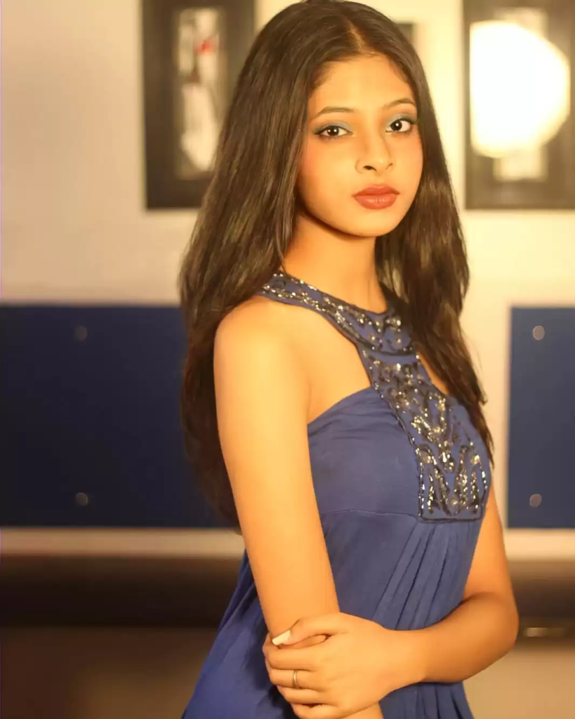 Simmi Ghoshal Wiki, Biography, Age, Career, Height, Images, Videos and ...