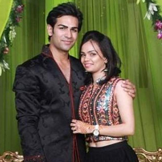 Kunal Bhatia wife