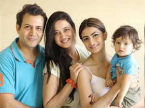 Palak Tiwari Family